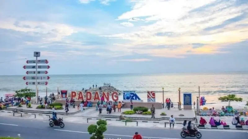 Pantai Padang: Keindahan Tropis Sumatera Barat yang Menawan