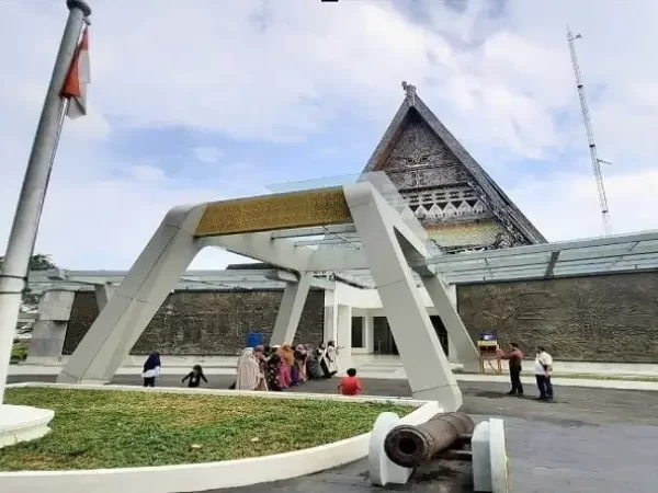 Menyelami Kebudayaan yang Memukau di Museum Negeri Sumatera Utara: Pesona, Rute, dan Aktivitas Menarik