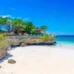 Pantai Pasir Putih di Indonesia yang Memesona